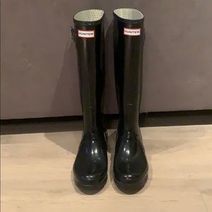 Hunter Tall Rain Boots Size 9